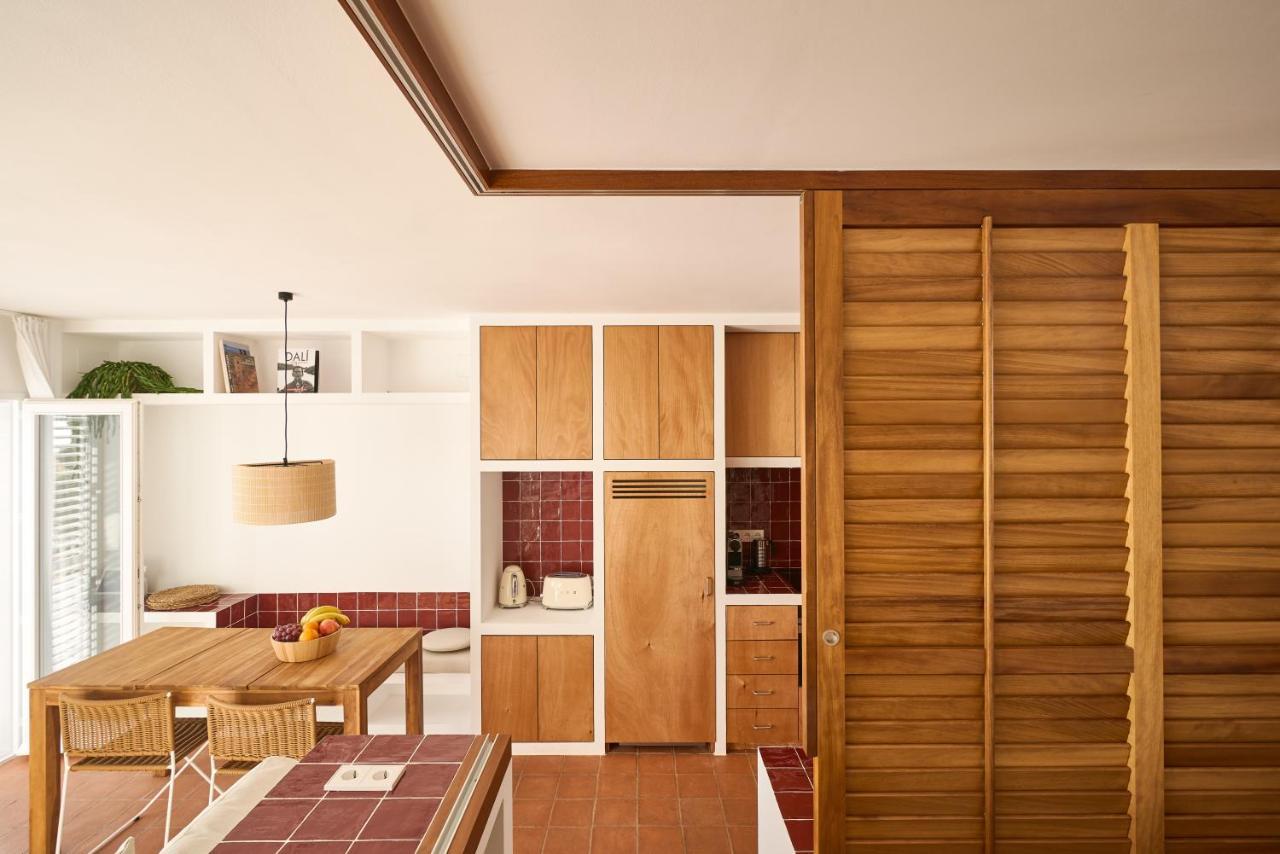 Beachfront Suite In Cadaques Center Exterior foto
