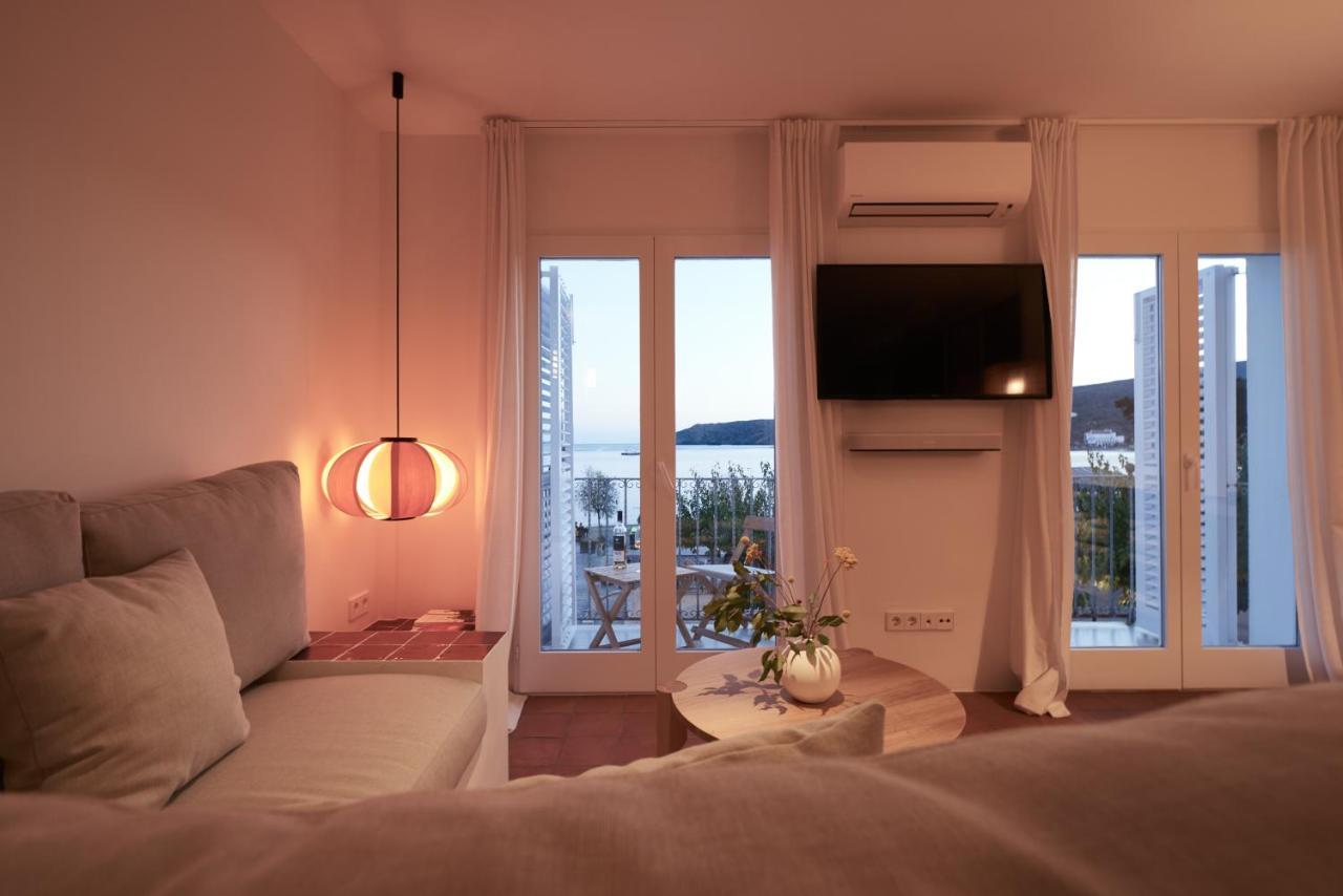 Beachfront Suite In Cadaques Center Exterior foto